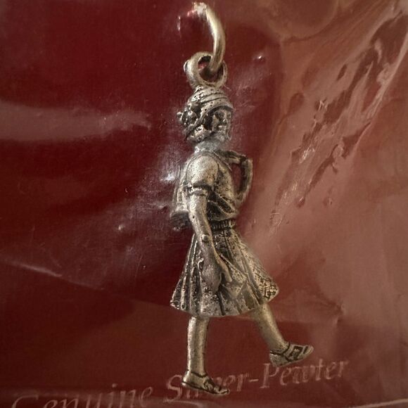 Vintage Keepsake Charm in Genuine Silver-Pewter - Picture 11 of 17